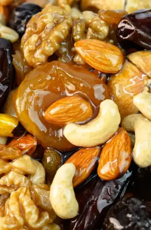 Honey Nuts ( মধুময় বাদাম ) – 1KG